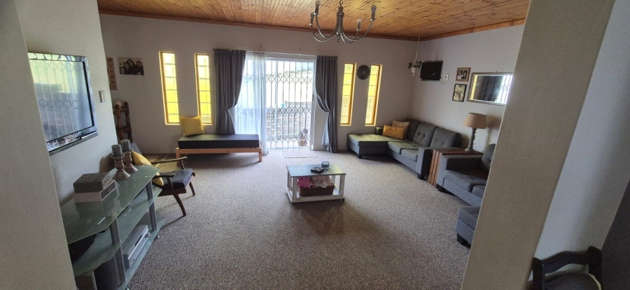 3 Bedroom Property for Sale in Rowallan Park Eastern Cape